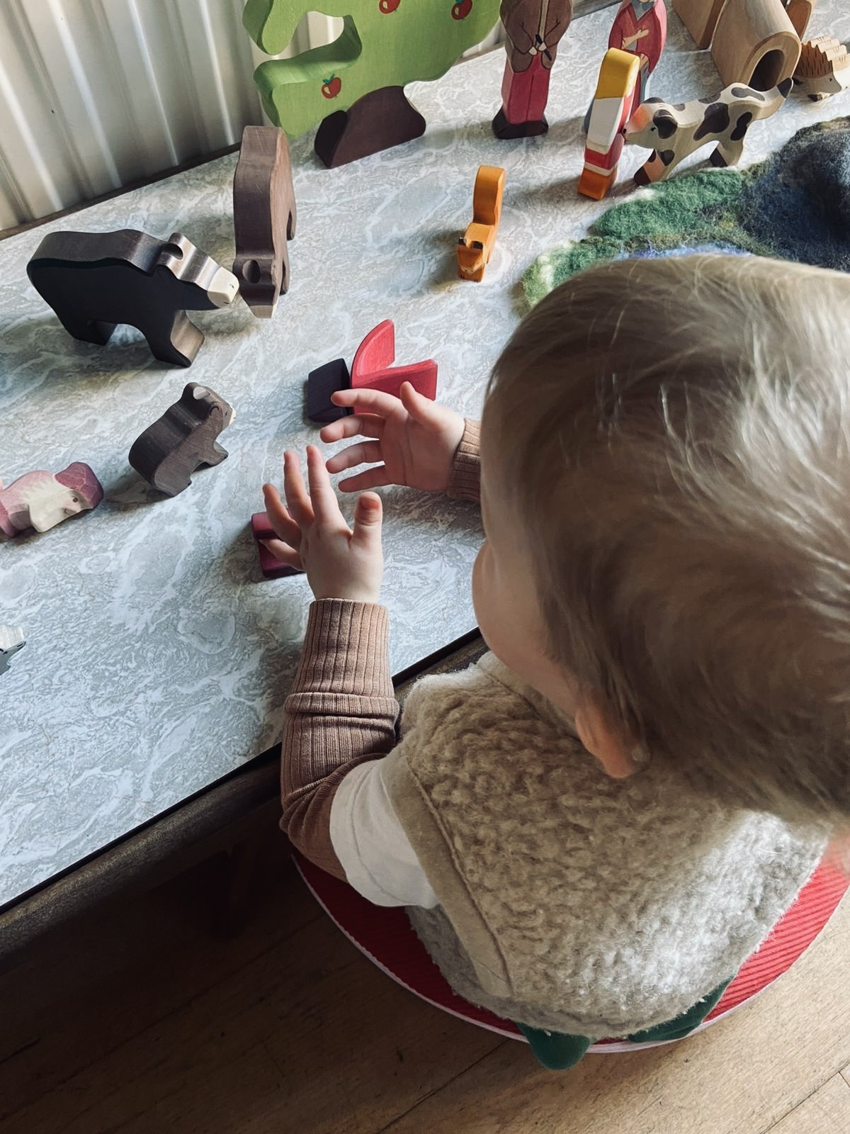 foto droomaarde houten speelgoed